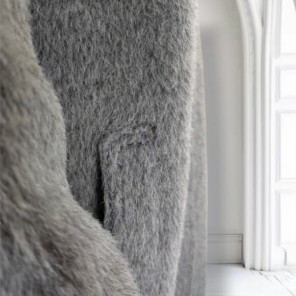 Vintage Dutch Llama Mohair Coat Size L Gray Mid Length Overcoat Pockets - Picture 8 of 16